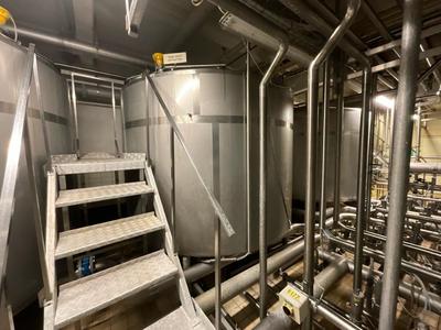 Overview picture of 1996 Jahala VI 12000 s/s vertical storage tank 12.000L